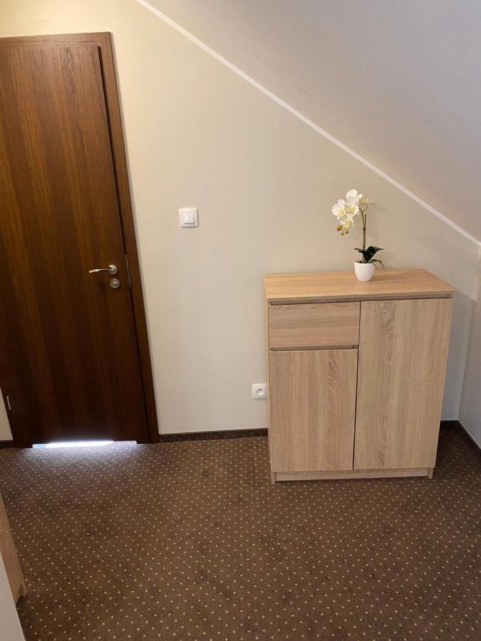 Gracja Bed and Breakfast Warszawa Exteriör bild